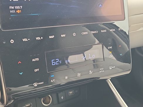 Used 2022 Hyundai Tucson Limited image 25