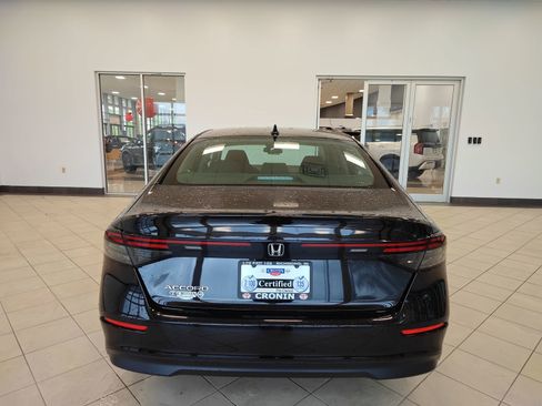 Used 2024 Honda Accord EX image 4