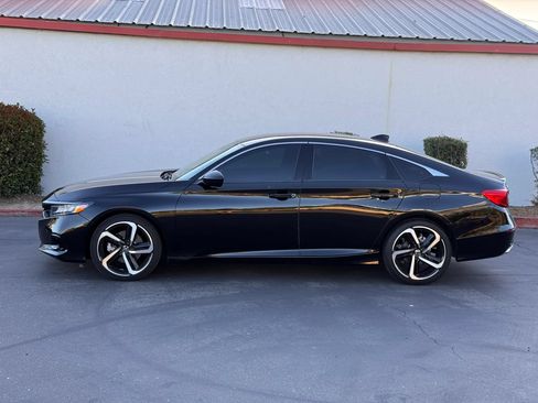 Used 2022 Honda Accord Sport image 3