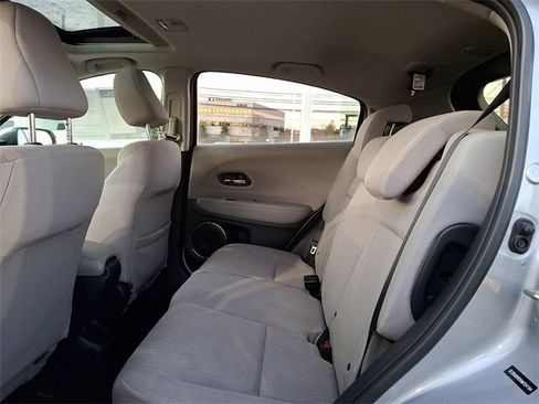 Used 2017 Honda HR-V EX image 17