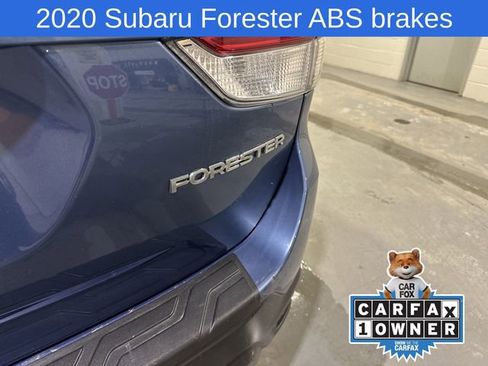 Used 2020 Subaru Forester Premium image 17
