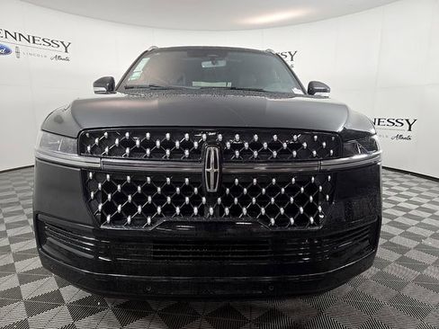 New 2026 Lincoln Navigator L Black Label AWD/4WD image 3