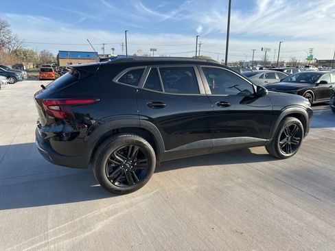 Used 2025 Chevrolet Trax ACTIV w/ Driver Confidence Package image 15