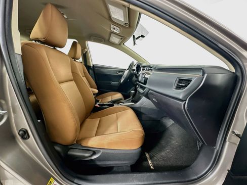Used 2015 Toyota Corolla LE FWD image 29