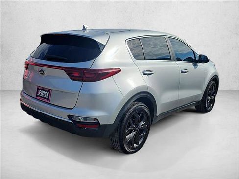 Used 2022 Kia Sportage LX w/ LX FWD Value Edition Package image 5