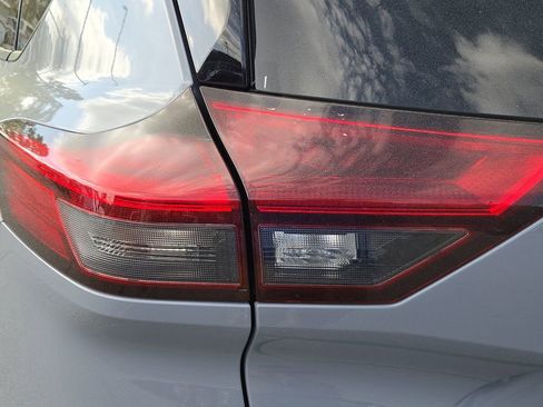 Used 2023 Nissan Rogue Platinum w/ Platinum Premium Package image 12