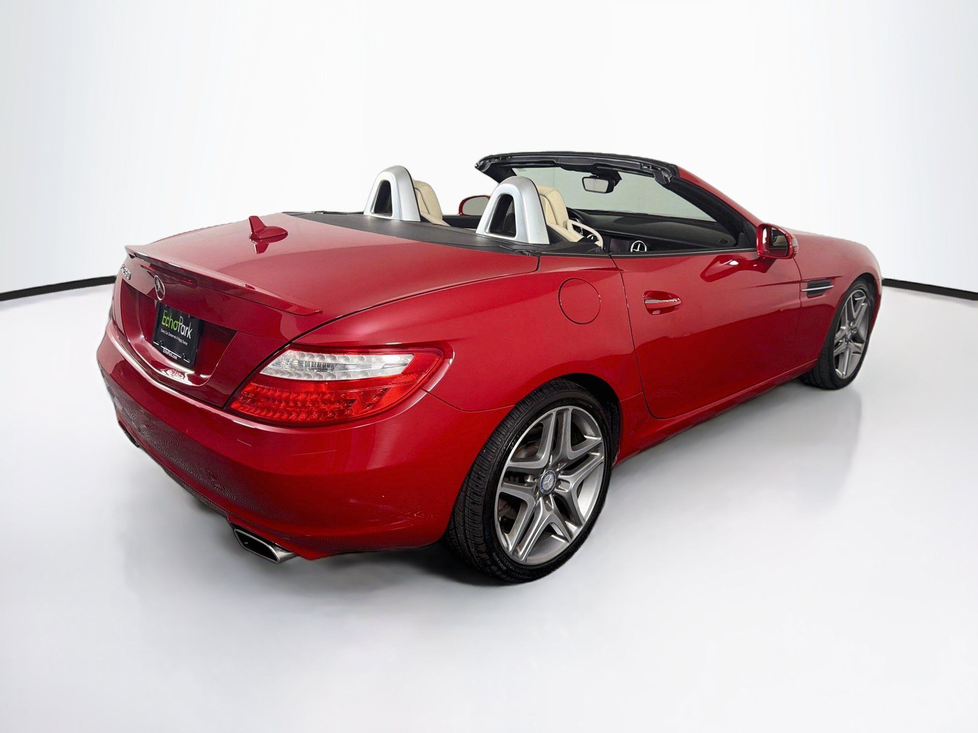 Used 2014 Mercedes-Benz SLK 250 image 9