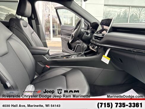 New 2026 Jeep Compass Latitude AWD/4WD image 28