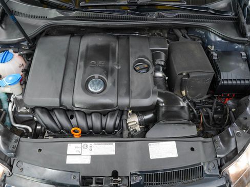 Used 2012 Volkswagen Golf 4-Door FWD image 26