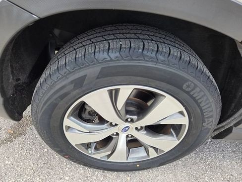 Used 2023 Subaru Ascent Premium w/ Convenience Package AWD/4WD image 20