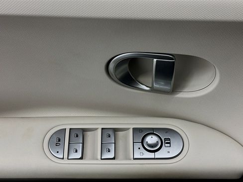 Used 2024 Hyundai Ioniq 5 SEL AWD/4WD image 15
