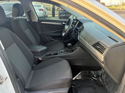 Used 2019 Volkswagen Jetta SE FWD image 27