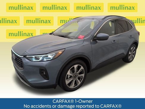 Certified 2025 Ford Escape Platinum image 15