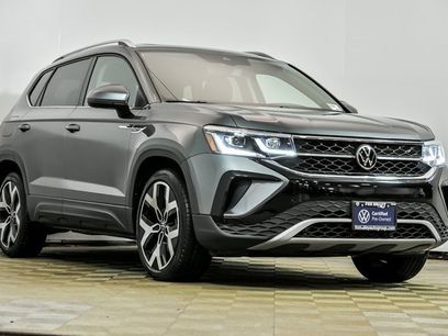 Certified 2022 Volkswagen Taos SEL w/ Panoramic Sunroof Package