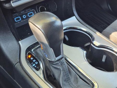 Used 2020 Jeep Grand Cherokee Laredo AWD/4WD image 10