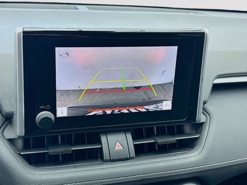 Used 2024 Toyota RAV4 LE image 10