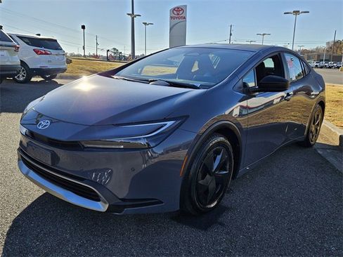 New 2026 Toyota Prius SE image 3