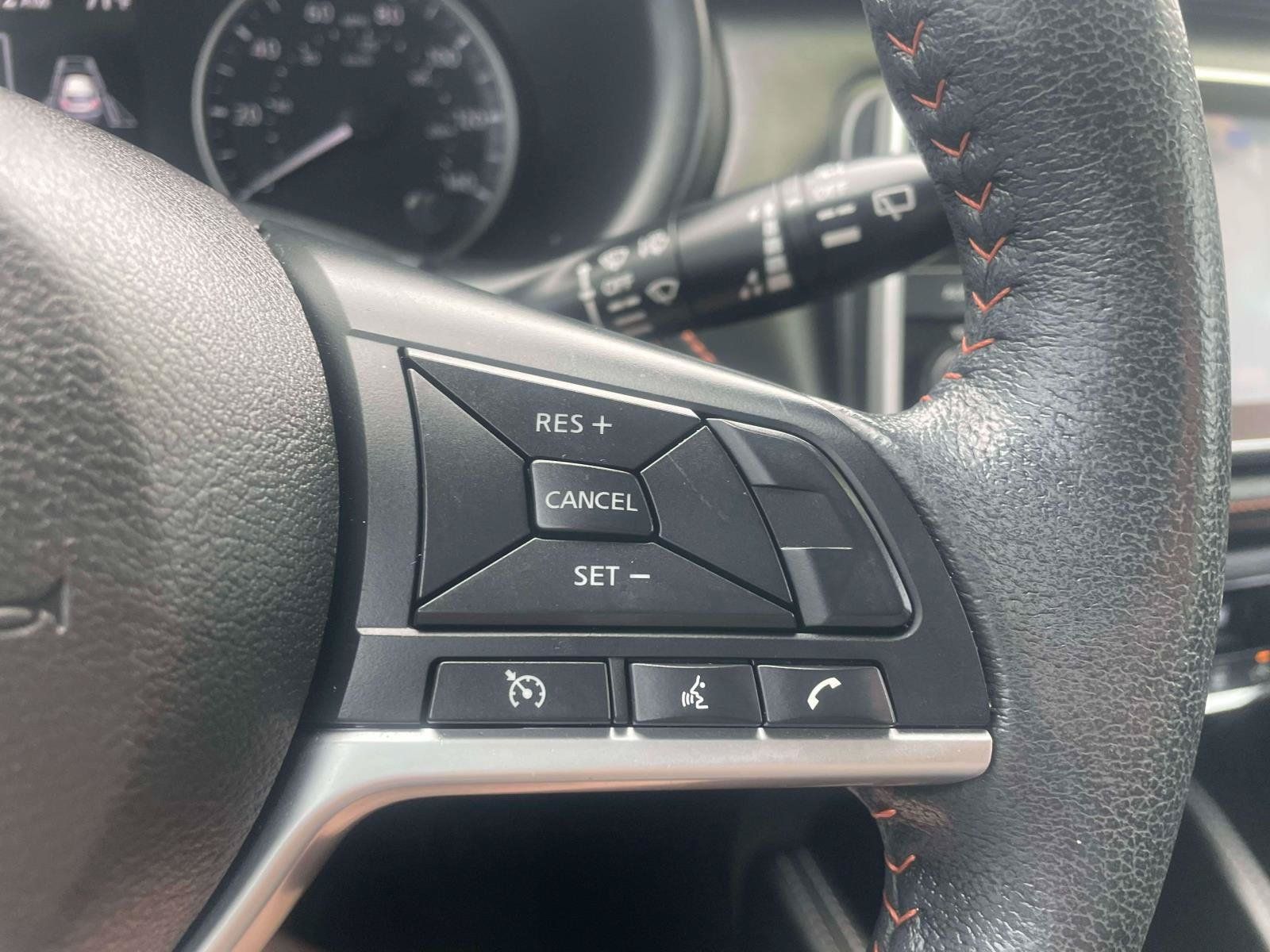Used 2020 Nissan Kicks SR w/ Exterior Package FWD image 19