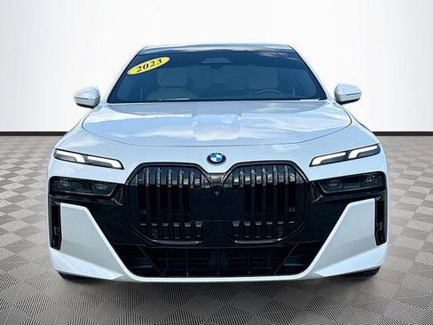 Used 2023 BMW 760i xDrive AWD/4WD image 2