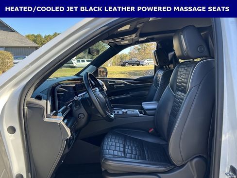 Used 2023 Cadillac Escalade Premium Luxury Platinum image 6