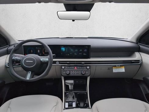 New 2026 Hyundai Tucson SE image 18