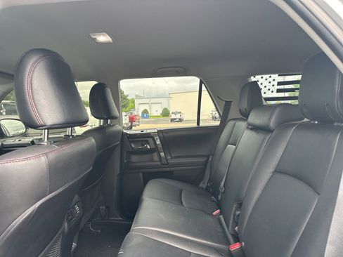 Used 2023 Toyota 4Runner TRD Off-Road Premium AWD/4WD image 5