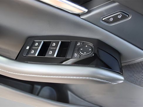 New 2025 MAZDA CX-30 AWD 2.5 S w/ Preferred Package image 13