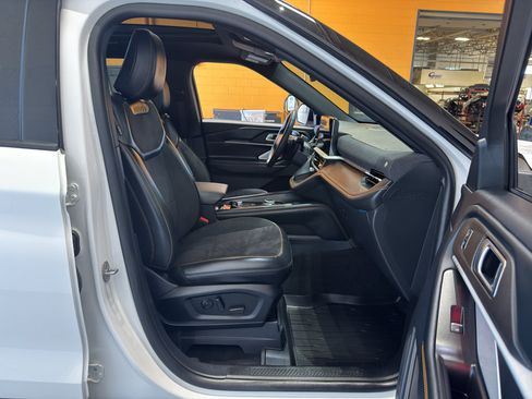 Used 2026 Ford Explorer Tremor w/ Tremor Ultimate Package AWD/4WD image 18