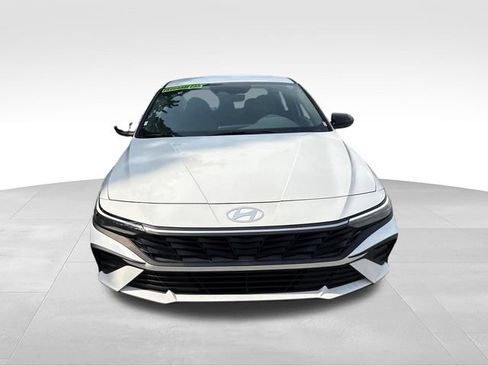 New 2025 Hyundai Elantra Sport FWD image 8