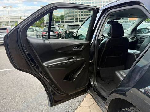 Used 2018 Chevrolet Equinox Premier AWD/4WD image 29