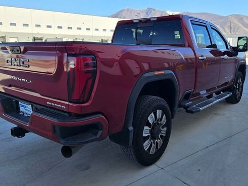 Used 2024 GMC Sierra 3500 Denali w/ Technology Package image 5