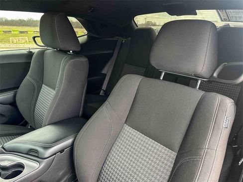 Used 2023 Dodge Challenger SXT w/ Blacktop Package image 13