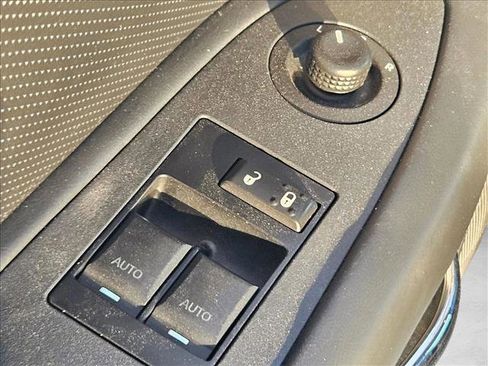 Used 2013 Dodge Challenger R/T Plus image 18