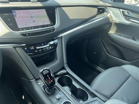 Certified 2024 Cadillac XT5 Premium Luxury AWD/4WD image 30