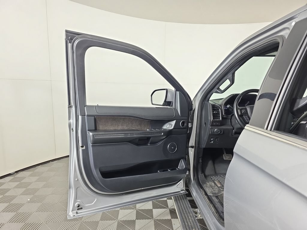 Used 2020 Ford Expedition Max Limited AWD/4WD image 23