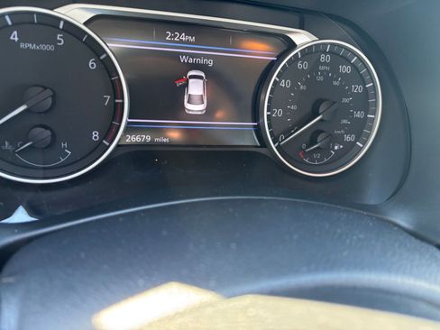 Used 2025 Nissan Sentra SV image 11