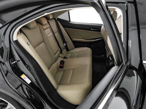 Used 2018 Lexus IS 300 AWD w/ Comfort Package image 37