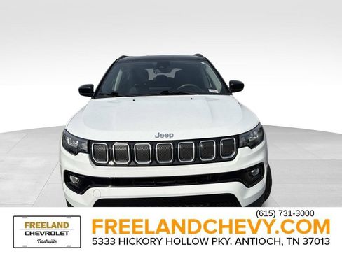Used 2022 Jeep Compass Limited image 9