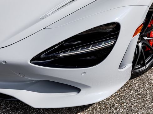 New 2026 McLaren 750S RWD image 15