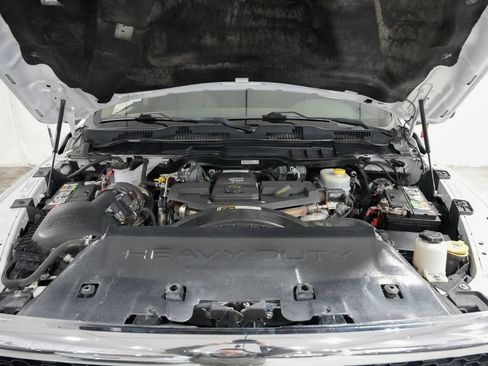 Used 2018 RAM 2500 SLT AWD/4WD image 33