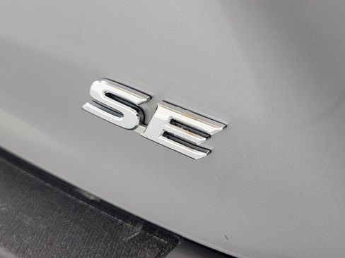 Certified 2025 Toyota Camry SE image 9