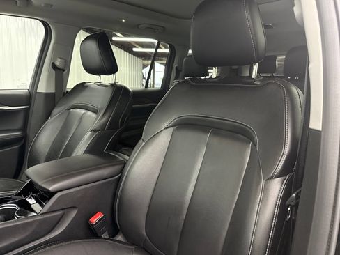 Used 2021 Jeep Grand Cherokee L Limited AWD/4WD image 17