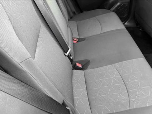 Used 2025 Toyota RAV4 XLE AWD/4WD image 18