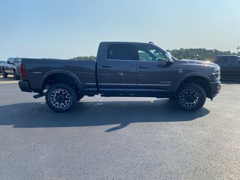 New 2026 RAM 2500 Limited AWD/4WD image 4