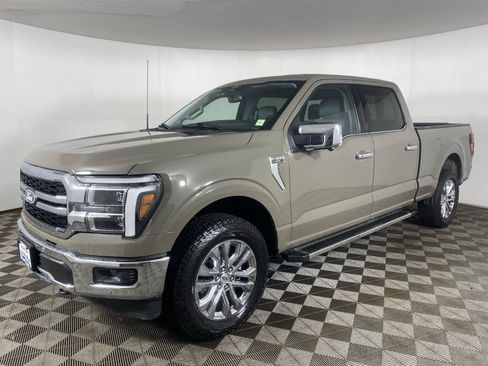 Used 2025 Ford F150 Lariat w/ Equipment Group 502A High AWD/4WD image 3