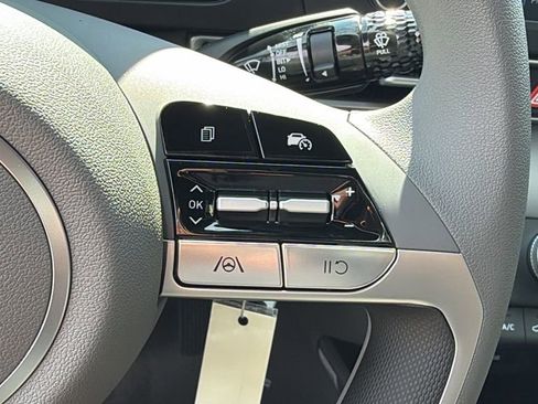 New 2026 Hyundai Elantra SE image 29