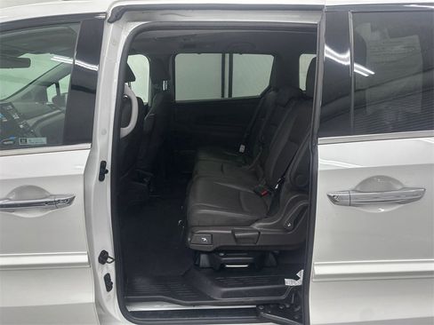 Used 2020 Honda Odyssey Elite image 22
