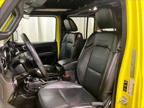 Used 2022 Jeep Wrangler Unlimited Sahara w/ Cold Weather Group image 10