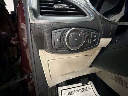 Used 2020 Ford Edge Titanium w/ Equipment Group 301A AWD/4WD image 23