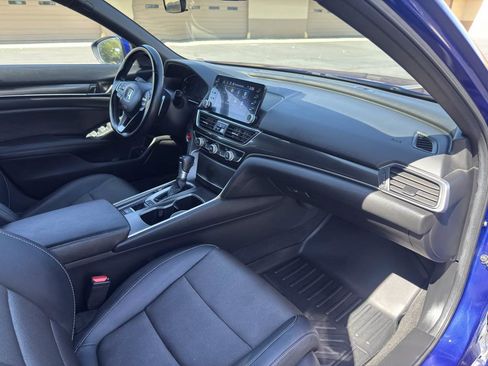 Used 2020 Honda Accord Sport image 19